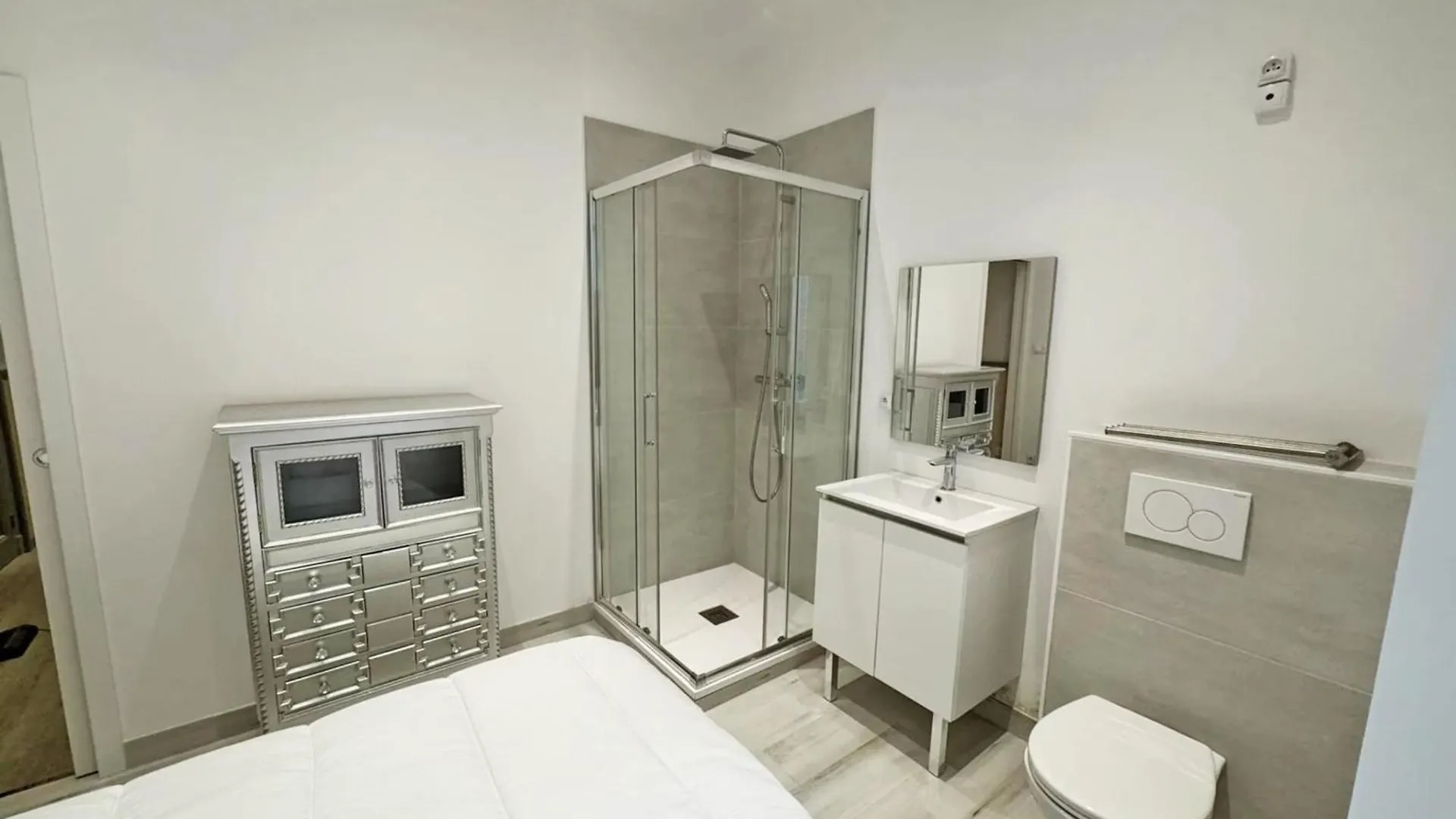 Ref 1971- Apartment For Rent Basse Californie Cannes